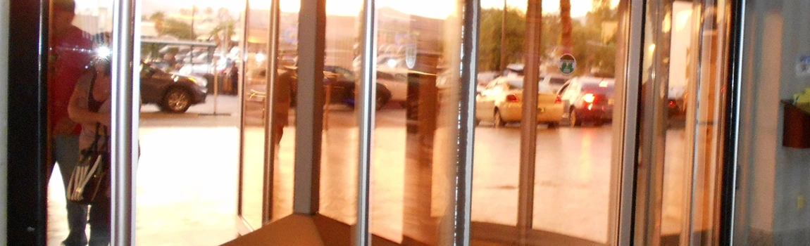Storefront Glass Repair Cost in West Palm Beach, FL